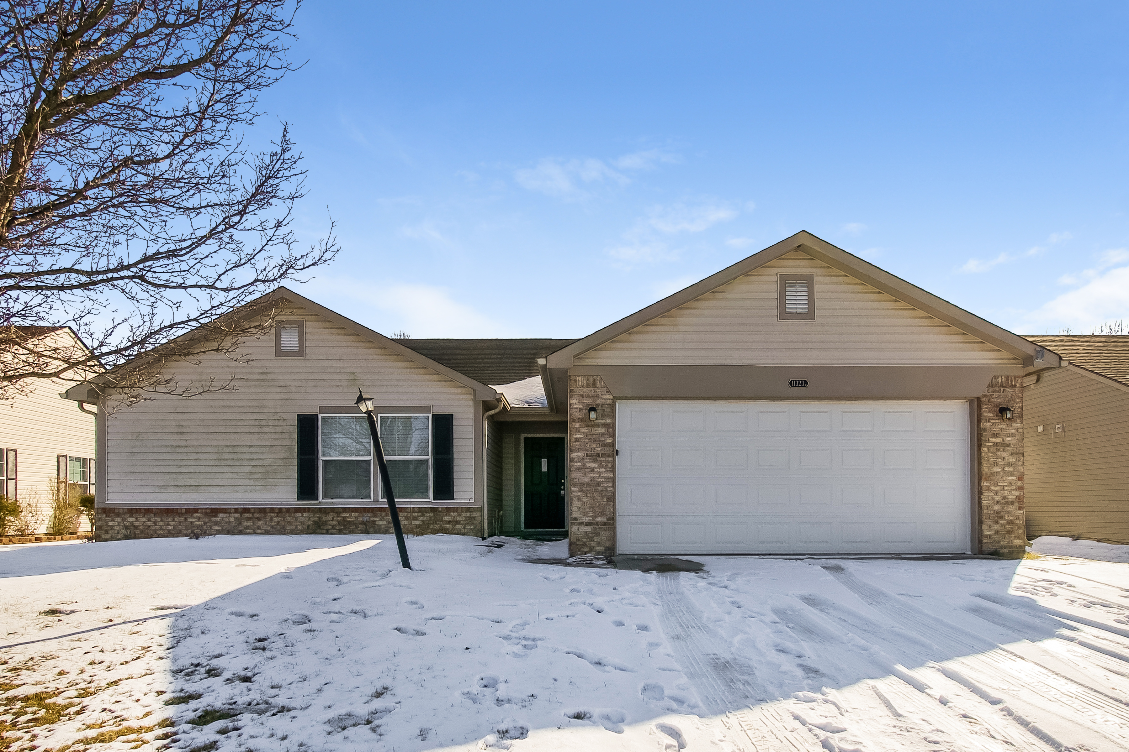 11323 Prairie Fire Dr Indianapolis, IN 46229
